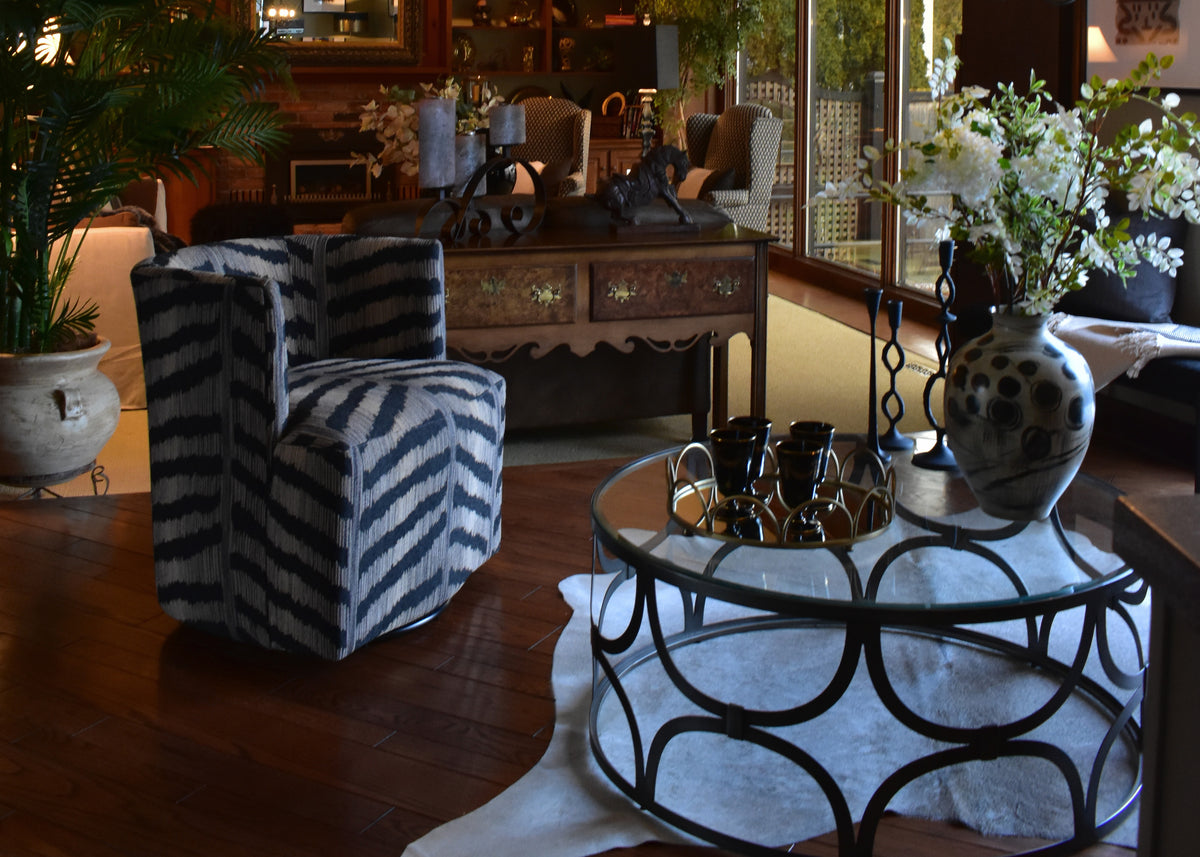 Lakeside Luxe Project – Elizabeth Interiors