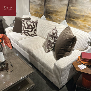 Universal Hunter Sofa